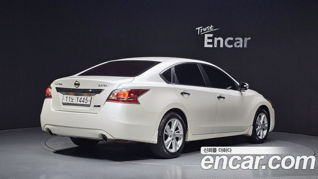 Nissan Altima 2.5 Tech L33 2015 — фото 2