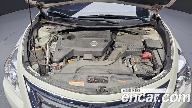 Nissan Altima 2.5 Tech L33 2015 — фото 6