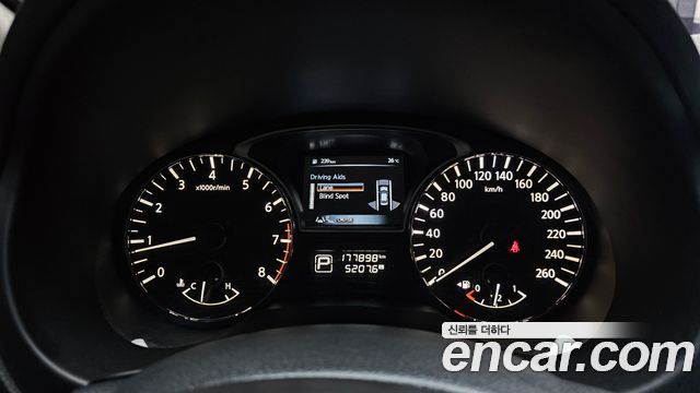 Nissan Altima 2.5 Tech L33 2015 — фото 8