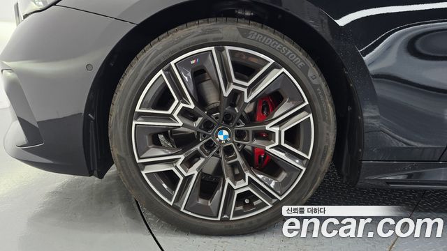 BMW 5 Series (G60) 530i xDrive M Sport Pro Special Edition 2026 — фото 5