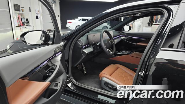 BMW 5 Series (G60) 530i xDrive M Sport Pro Special Edition 2026 — фото 10