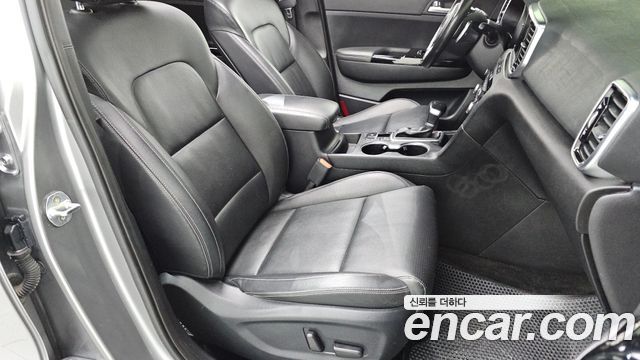 Kia Sportage The Bold Diesel 1.6 2WD Signature Gravity 2022 — фото 11
