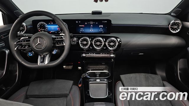 Mercedes-Benz A-Class (W177) AMG A45 S 4MATIC+ Hatchback 2026 — фото 7