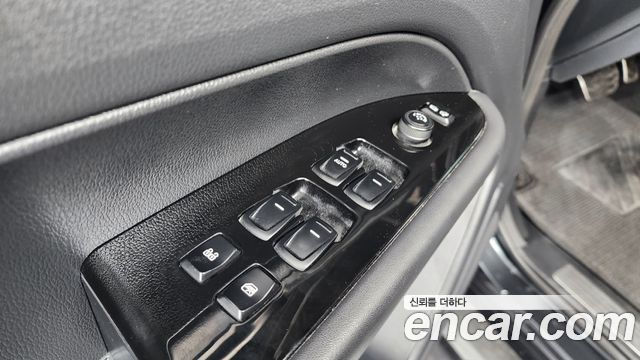 KG Mobility (SsangYong) Rexton Sports Khan Diesel 2.2 4WD Culman Noblesse 2024 — фото 30