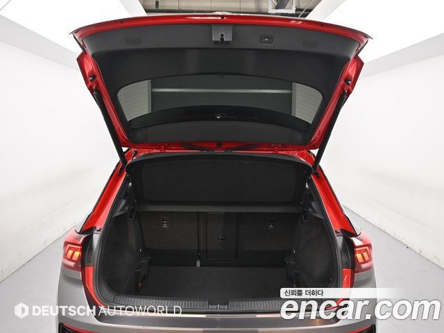 Volkswagen T-Roc 2.0 TDI Prestige 2022 — фото 23