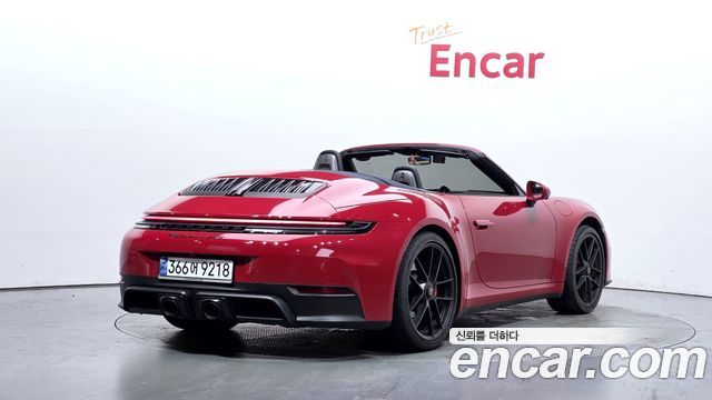 Porsche 911 (992) Carrera 4 GTS Cabriolet 2025 — фото 2