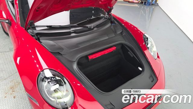 Porsche 911 (992) Carrera 4 GTS Cabriolet 2025 — фото 6