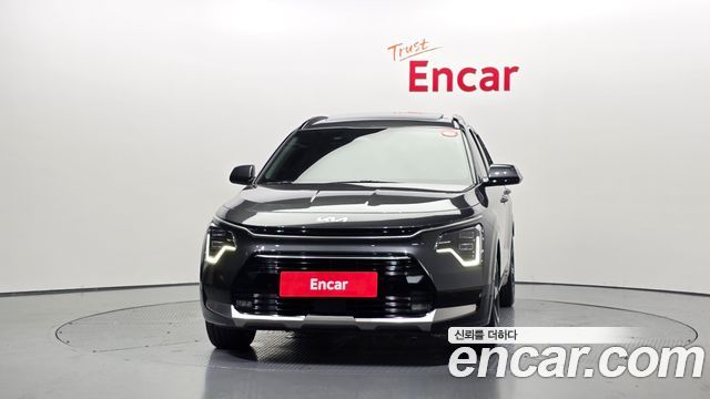 Kia Niro Signature 2023 — фото 3