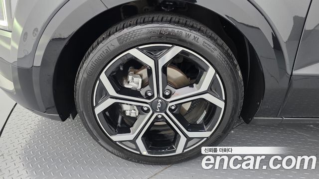 Kia Niro Signature 2023 — фото 5