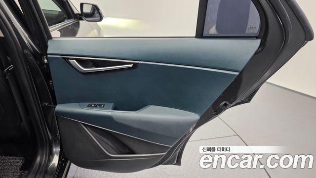 Kia Niro Signature 2023 — фото 25