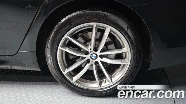 BMW 5 Series (G30) 520d M Sport package 2017 — фото 5