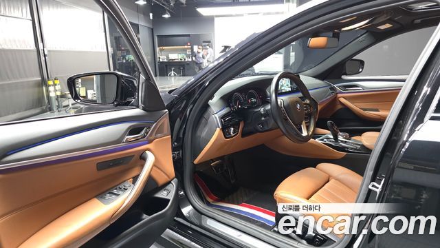 BMW 5 Series (G30) 520d M Sport package 2017 — фото 10