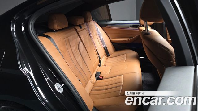 BMW 5 Series (G30) 520d M Sport package 2017 — фото 12