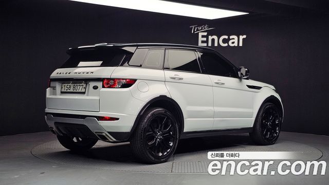Land Rover Range Rover Evoque 2.2 SD4 Dynamic 2013 — фото 2