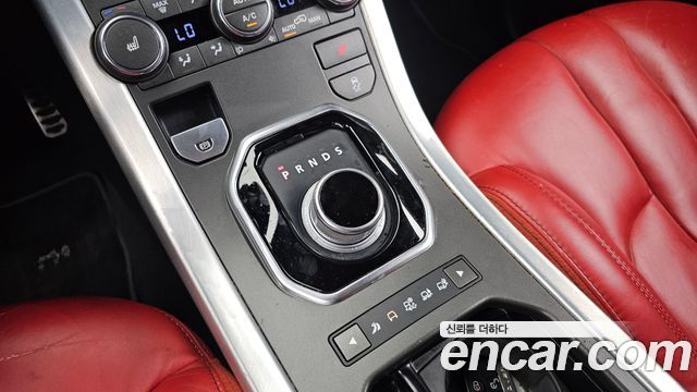 Land Rover Range Rover Evoque 2.2 SD4 Dynamic 2013 — фото 9