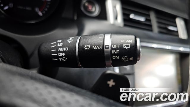 Land Rover Range Rover Evoque 2.2 SD4 Dynamic 2013 — фото 21