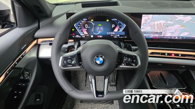 BMW 5 Series (G60) 523d M Sport 2025 — фото 14