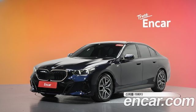 BMW 5 Series (G60) 523d M Sport 2025 — фото 1