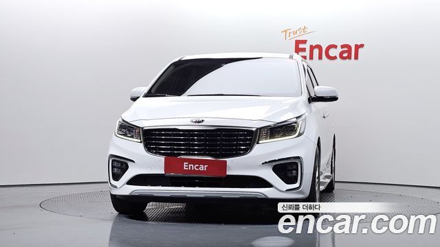 Kia Carnival 9-Seater Noblesse 2019 — фото 3