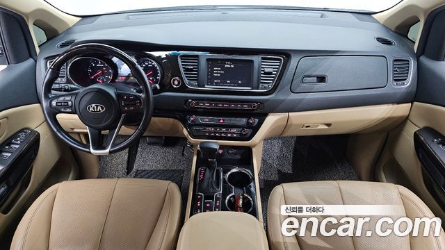 Kia Carnival 9-Seater Noblesse 2019 — фото 7