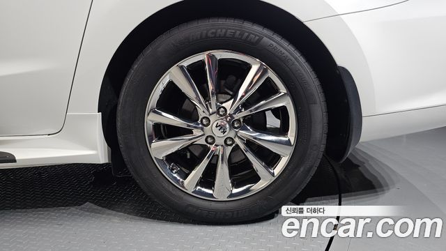 Kia Carnival 9-Seater Noblesse 2019 — фото 21