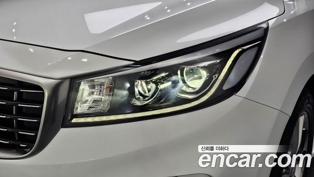Kia Carnival 9-Seater Noblesse 2019 — фото 22
