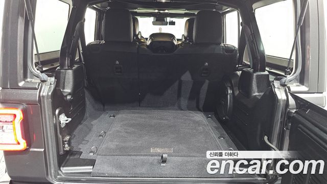 Jeep Wrangler (JL) 2.0 Overland 4Door 2019 — фото 16
