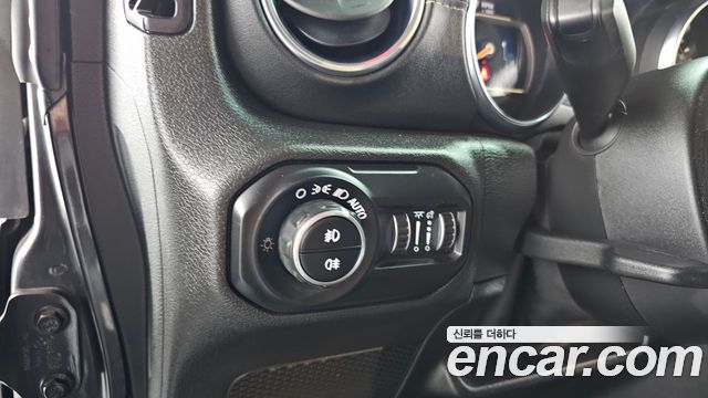 Jeep Wrangler (JL) 2.0 Overland 4Door 2019 — фото 19