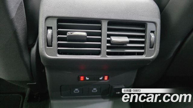 Land Rover Range Rover Velar 2.0 P250 Dynamic SE 2026 — фото 18