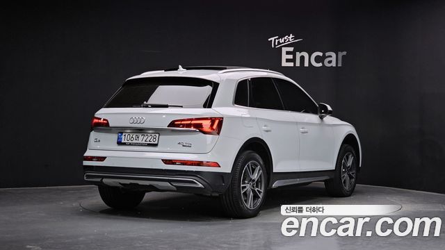Audi Q5 (FY) 40 TDI Quattro 2022 — фото 2
