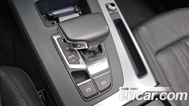 Audi Q5 (FY) 40 TDI Quattro 2022 — фото 9