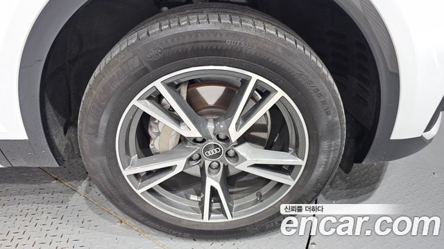 Audi Q5 (FY) 40 TDI Quattro 2022 — фото 21