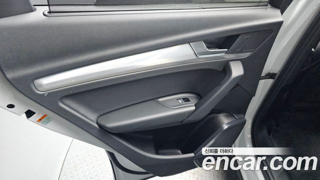 Audi Q5 (FY) 40 TDI Quattro 2022 — фото 25