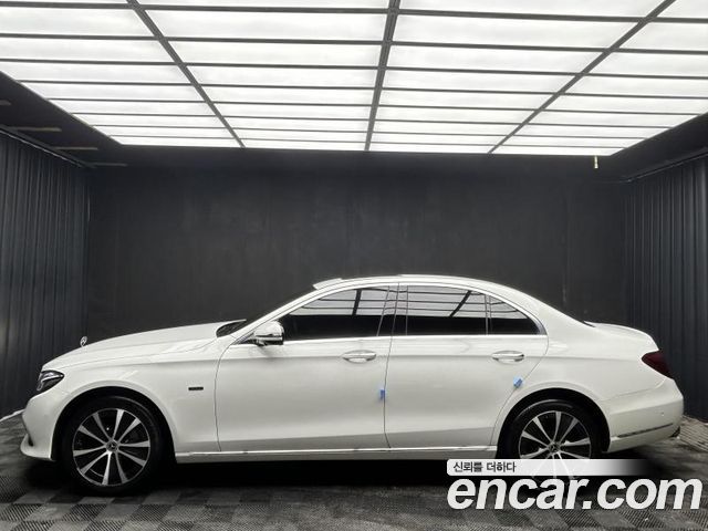 Mercedes-Benz E-Class (W213) E300e 4MATIC Exclusive 2020 — фото 3