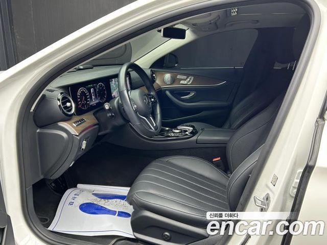 Mercedes-Benz E-Class (W213) E300e 4MATIC Exclusive 2020 — фото 7