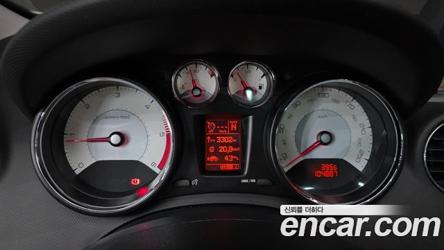 Peugeot 308 1.6 e-HDi MCP First Generation 2013 — фото 8