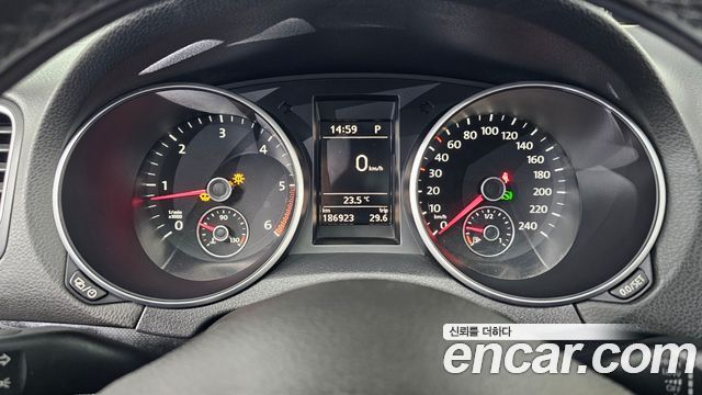 Volkswagen Golf (VI) 2.0 TDI StyleEdition 2013 — фото 8