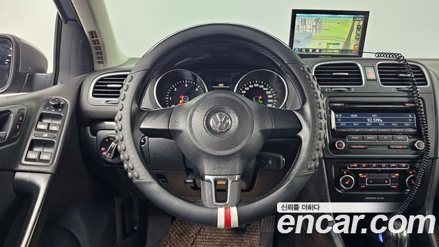 Volkswagen Golf (VI) 2.0 TDI StyleEdition 2013 — фото 13