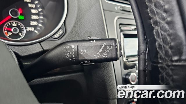 Volkswagen Golf (VI) 2.0 TDI StyleEdition 2013 — фото 20