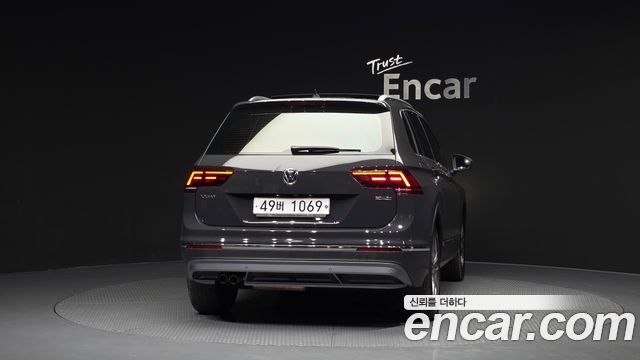 Volkswagen Tiguan (II) 2.0 TDI 4Motion Prestige 2018 — фото 4