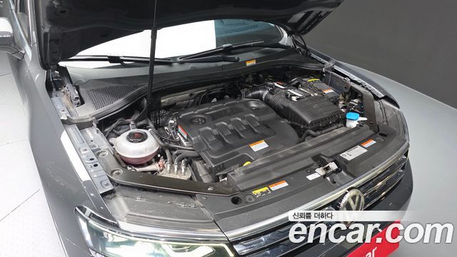 Volkswagen Tiguan (II) 2.0 TDI 4Motion Prestige 2018 — фото 6