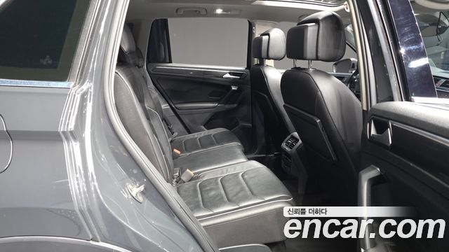 Volkswagen Tiguan (II) 2.0 TDI 4Motion Prestige 2018 — фото 12