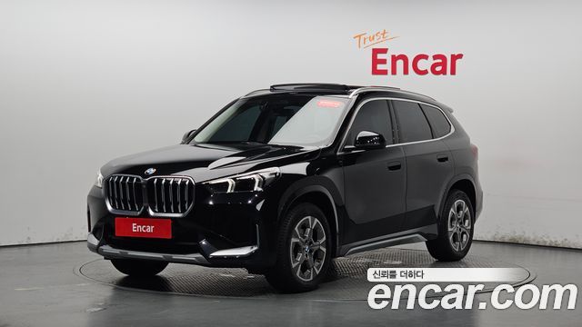 BMW X1 (U11) xDrive 20i xLine 2025 — фото 11
