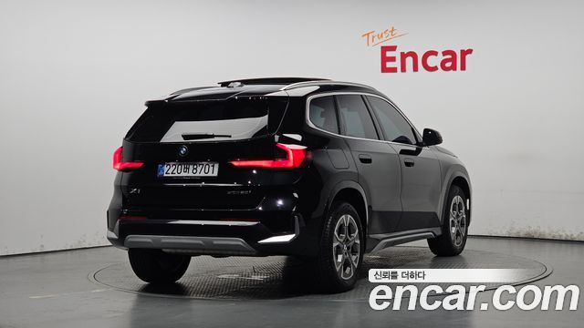 BMW X1 (U11) xDrive 20i xLine 2025 — фото 2