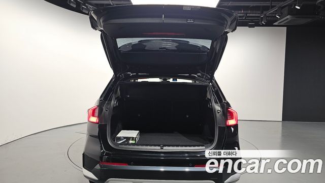 BMW X1 (U11) xDrive 20i xLine 2025 — фото 24