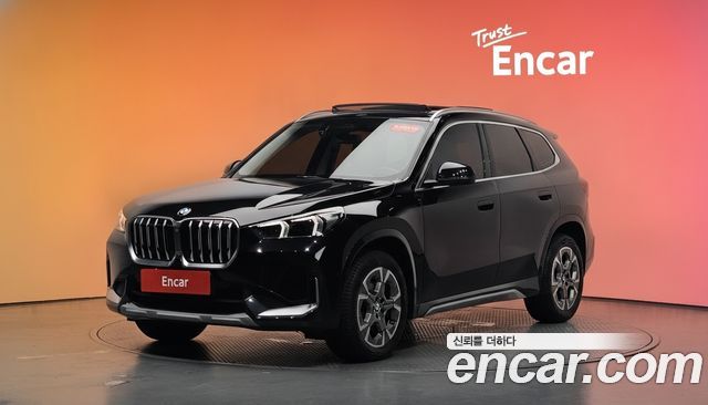BMW X1 (U11) xDrive 20i xLine 2025 — фото 1