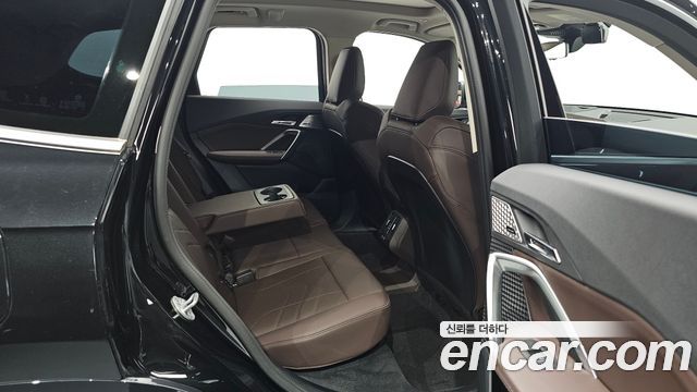 BMW X1 (U11) xDrive 20i xLine 2025 — фото 32