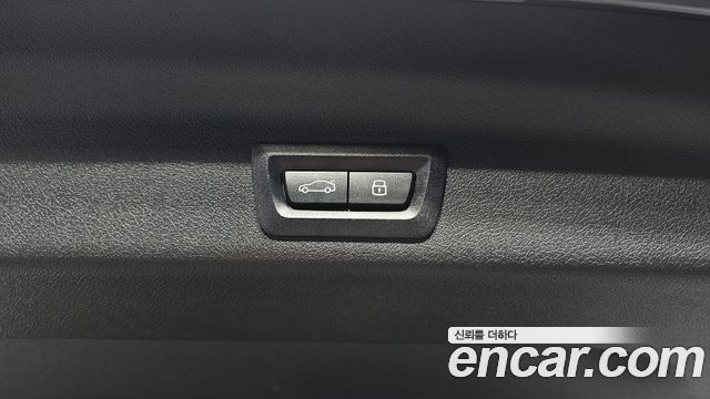 BMW X1 (U11) xDrive 20i xLine 2025 — фото 36