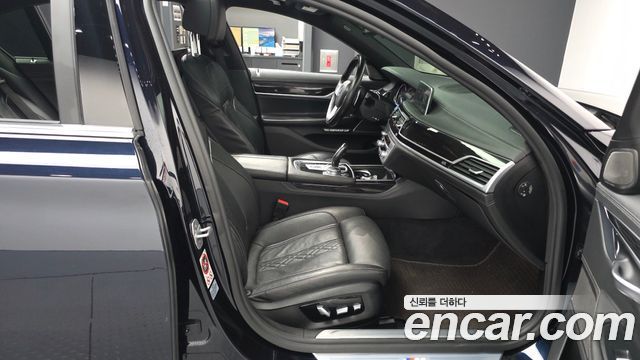 BMW 7 Series (G11) 740Li xDrive M Sport Package 2017 — фото 11