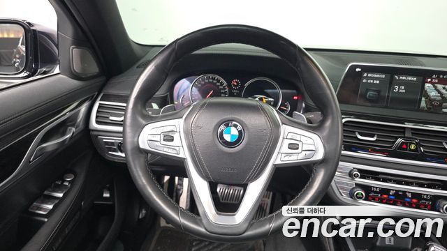 BMW 7 Series (G11) 740Li xDrive M Sport Package 2017 — фото 13